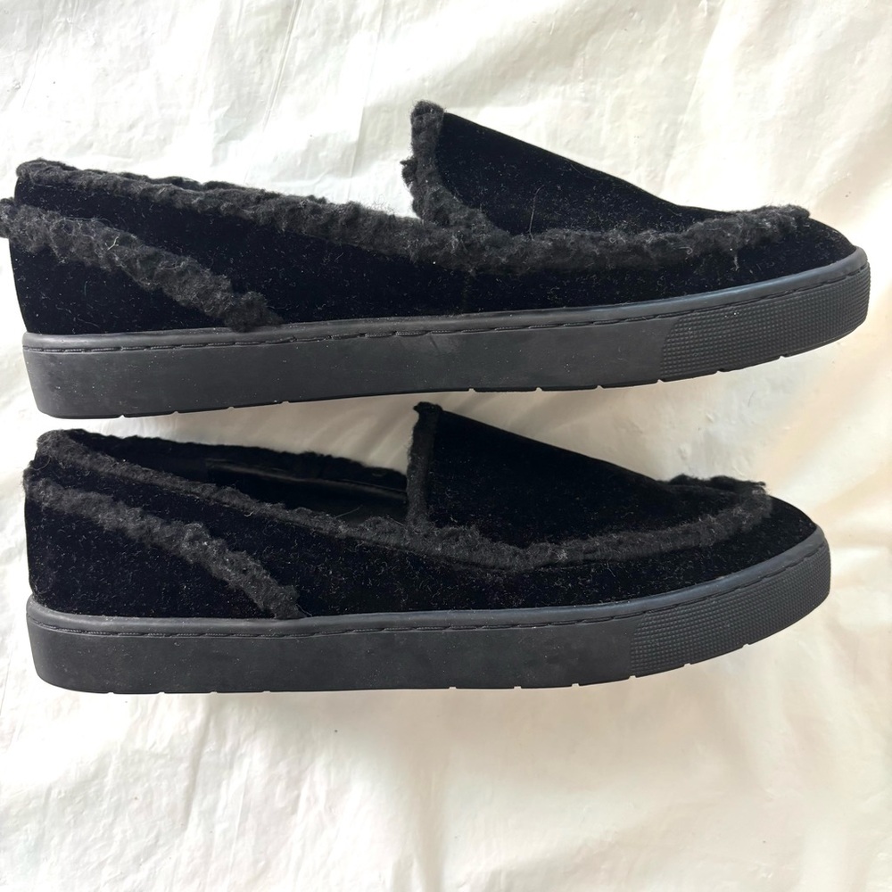 LOGO by Lori Goldstein Libby Black Faux Fur Loafers SZ 8.5 M Worn 1X Indoors